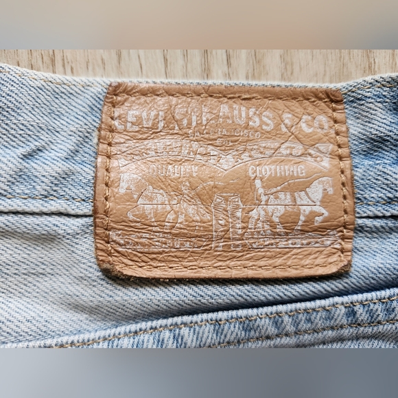 Levis cutt off shorts orange tag - Picture 4 of 4